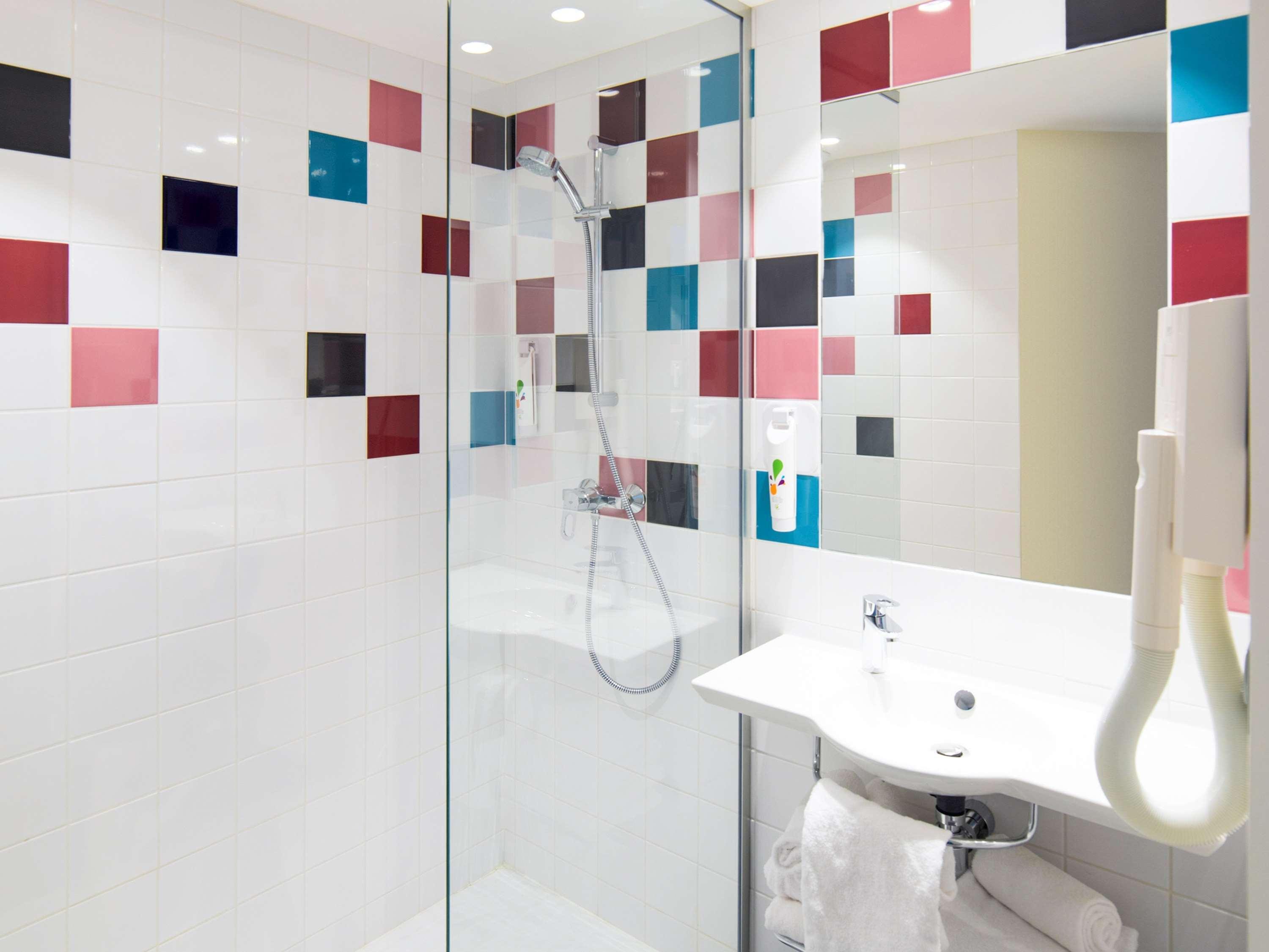 Ibis Styles Collioure Port Vendres Hotel Exterior foto