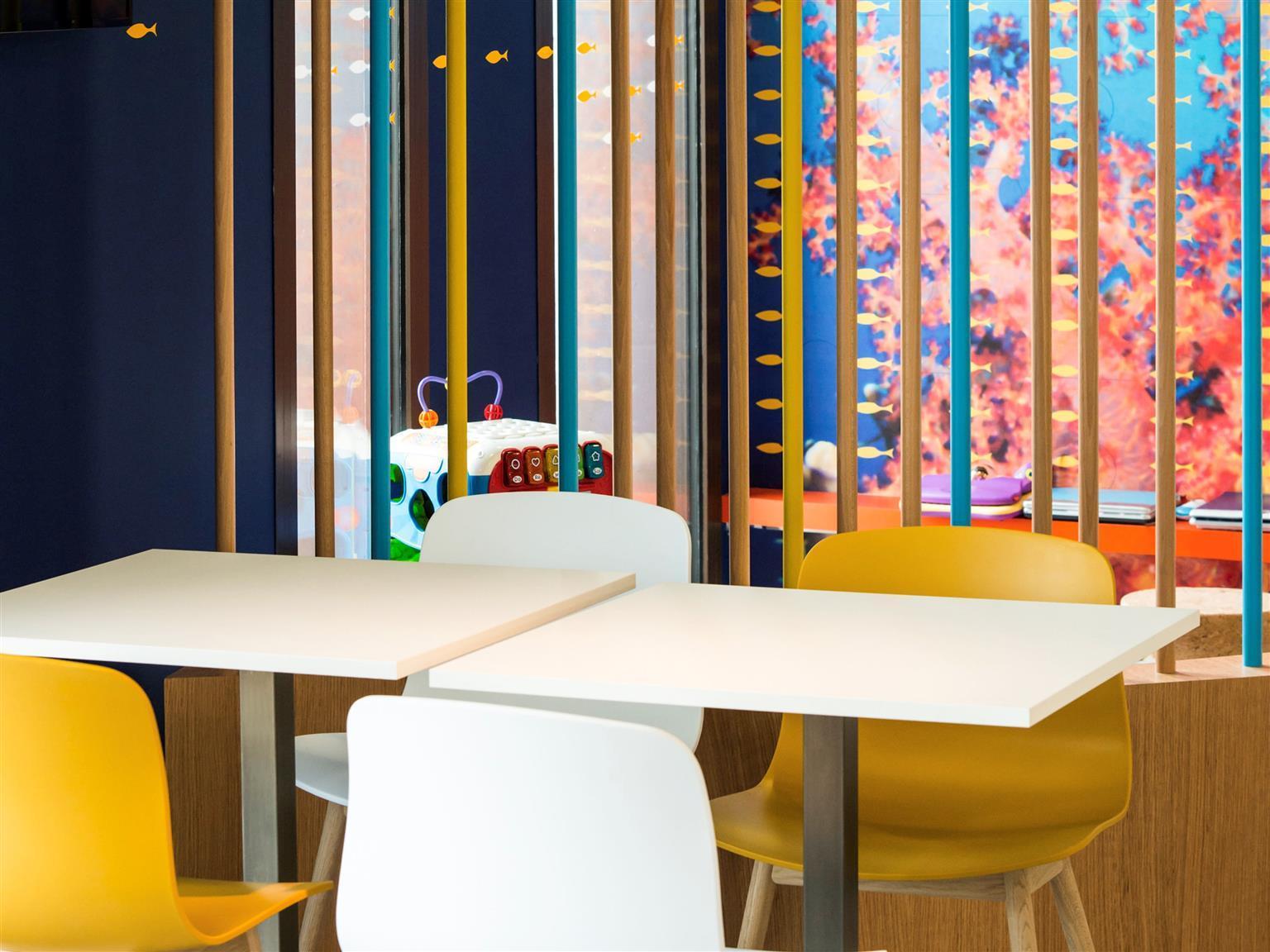 Ibis Styles Collioure Port Vendres Hotel Exterior foto