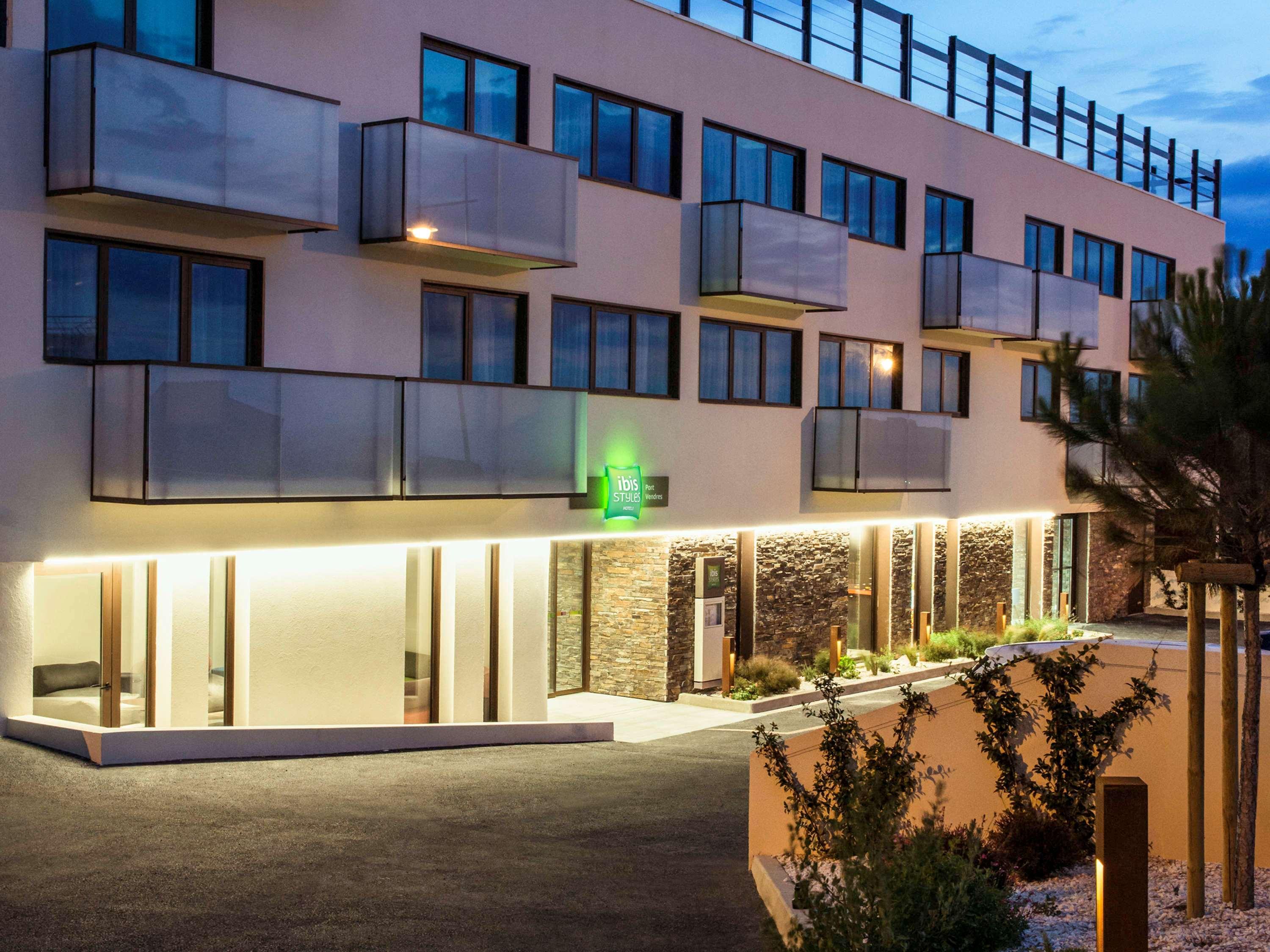 Ibis Styles Collioure Port Vendres Hotel Exterior foto