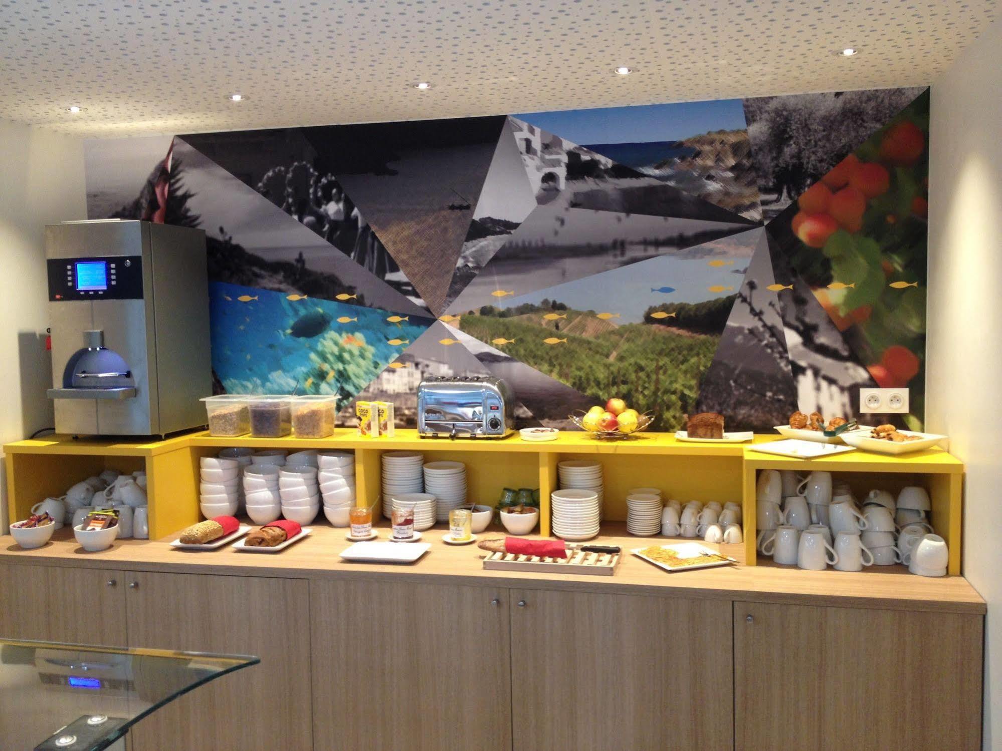 Ibis Styles Collioure Port Vendres Hotel Exterior foto